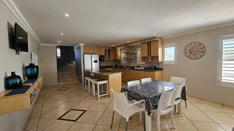 4 Bedroom Property for Sale in Lampiesbaai Western Cape